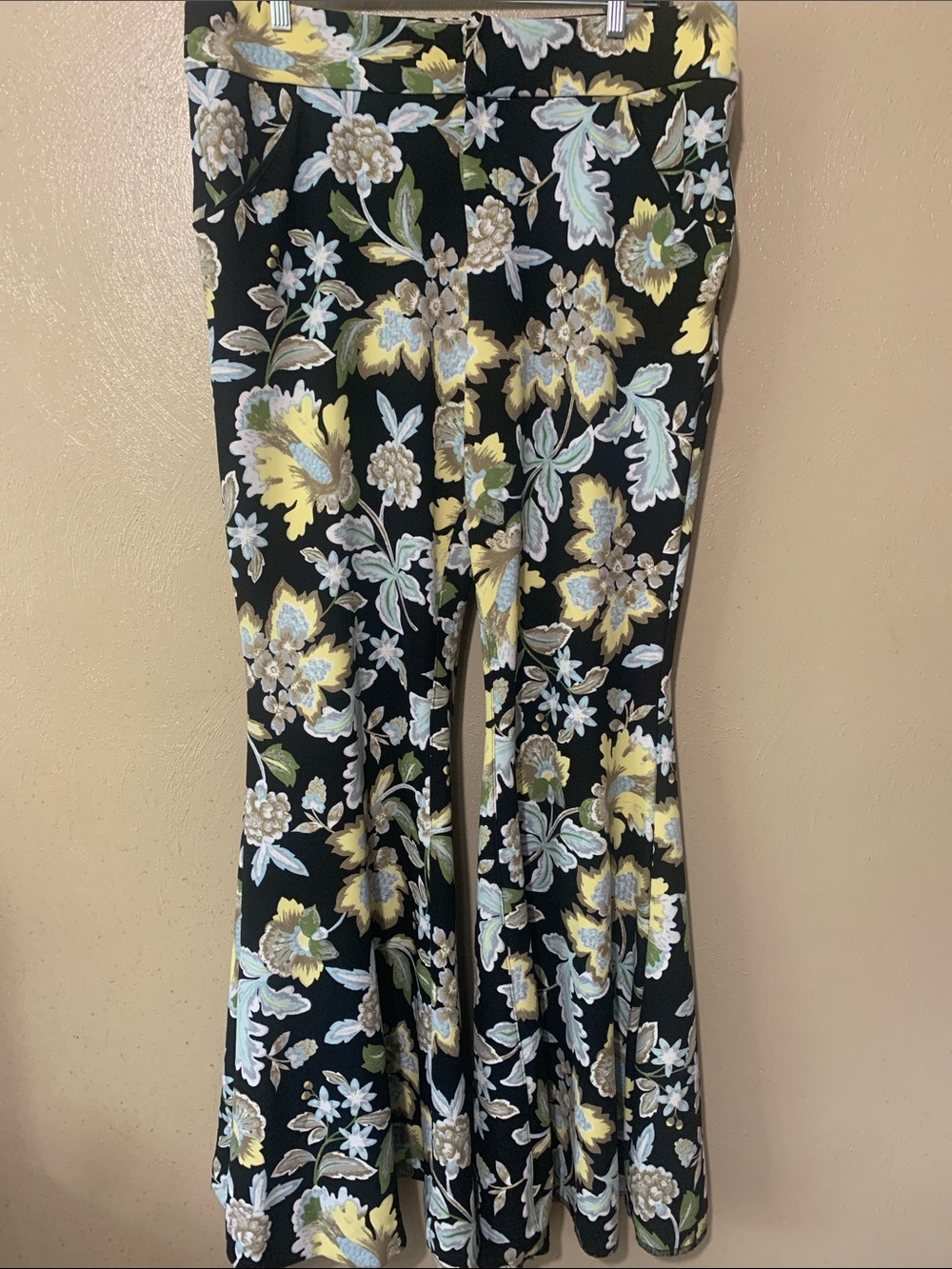 INC International Concepts size 16 Black Yellow Floral Big Flare Pants Pockets